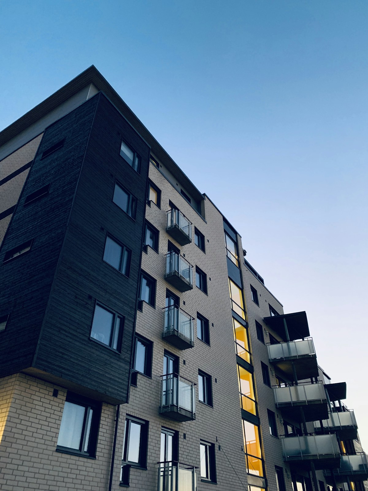 Apartments & Real Estate